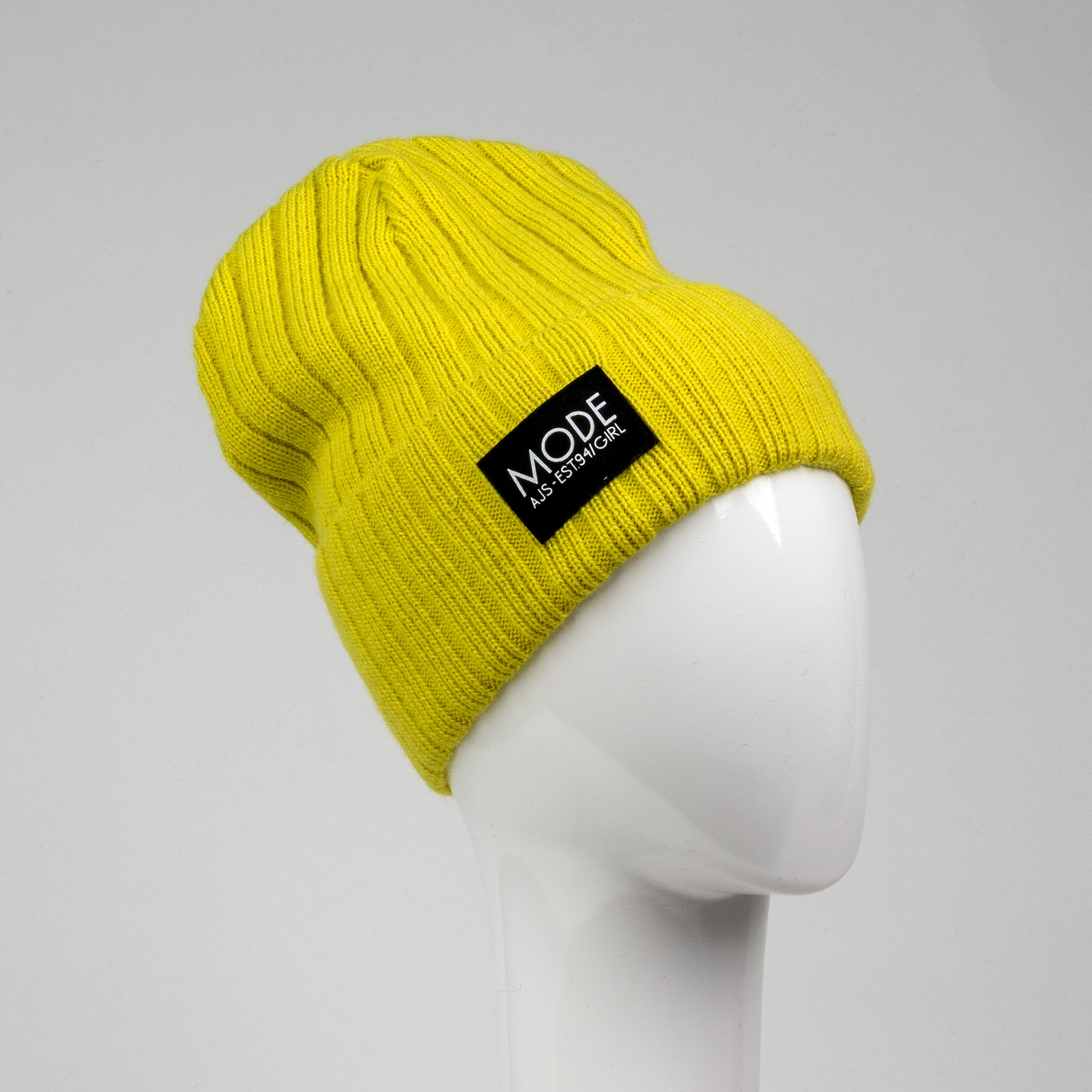 Sieviešu cepure  AJS adīta ziemas-rudens